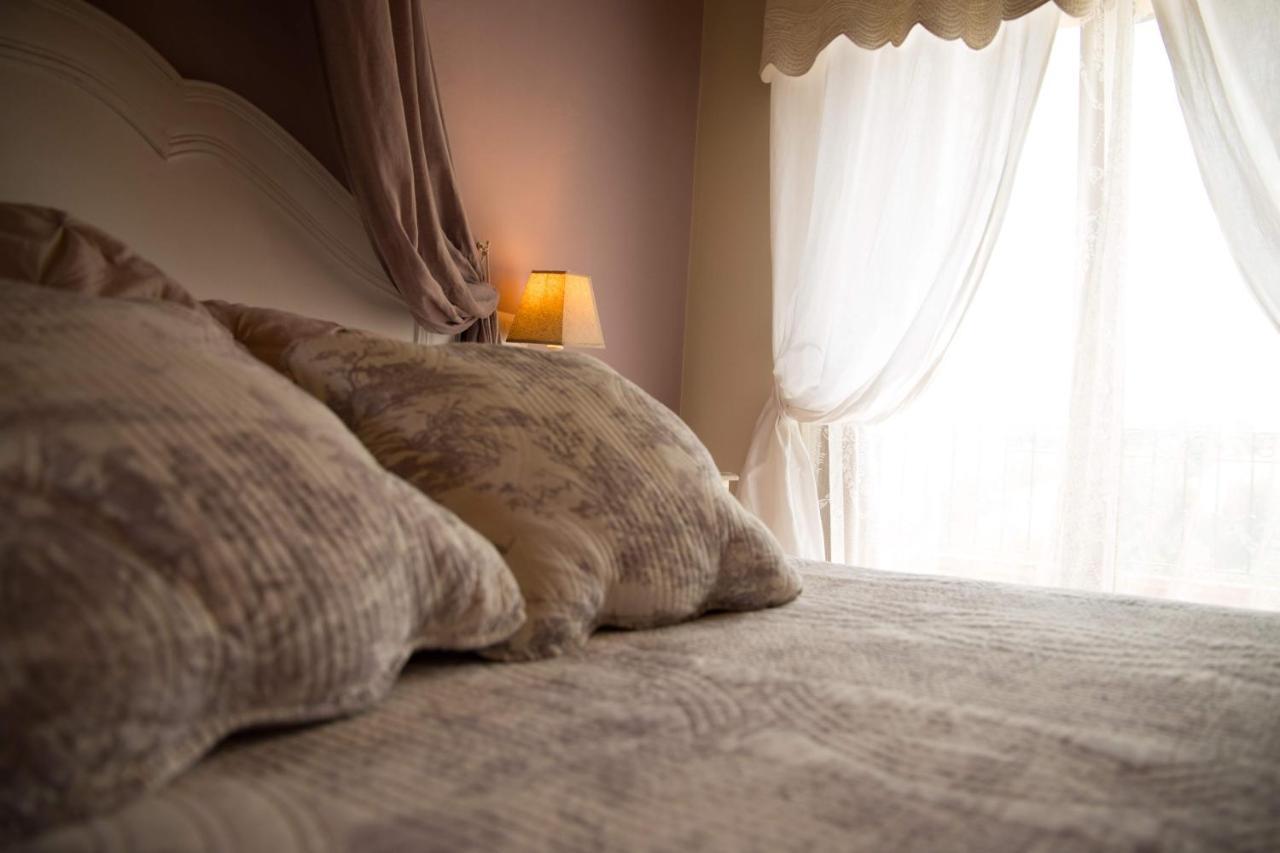 Casa Di Mi Bed & Breakfast Serrungarina Ngoại thất bức ảnh